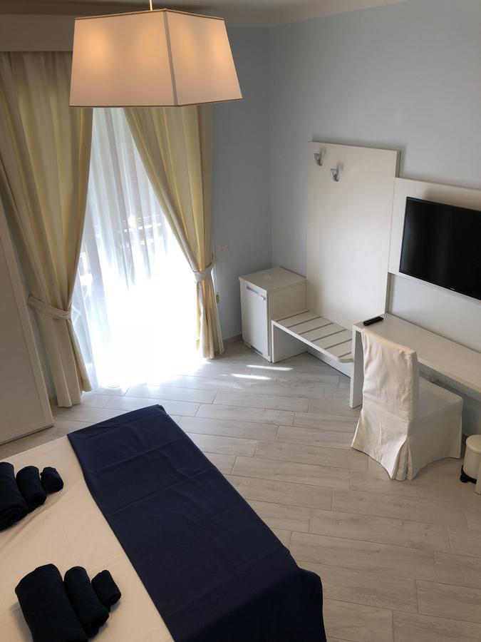 Maison Claudette Toledo Наполи Екстериор снимка