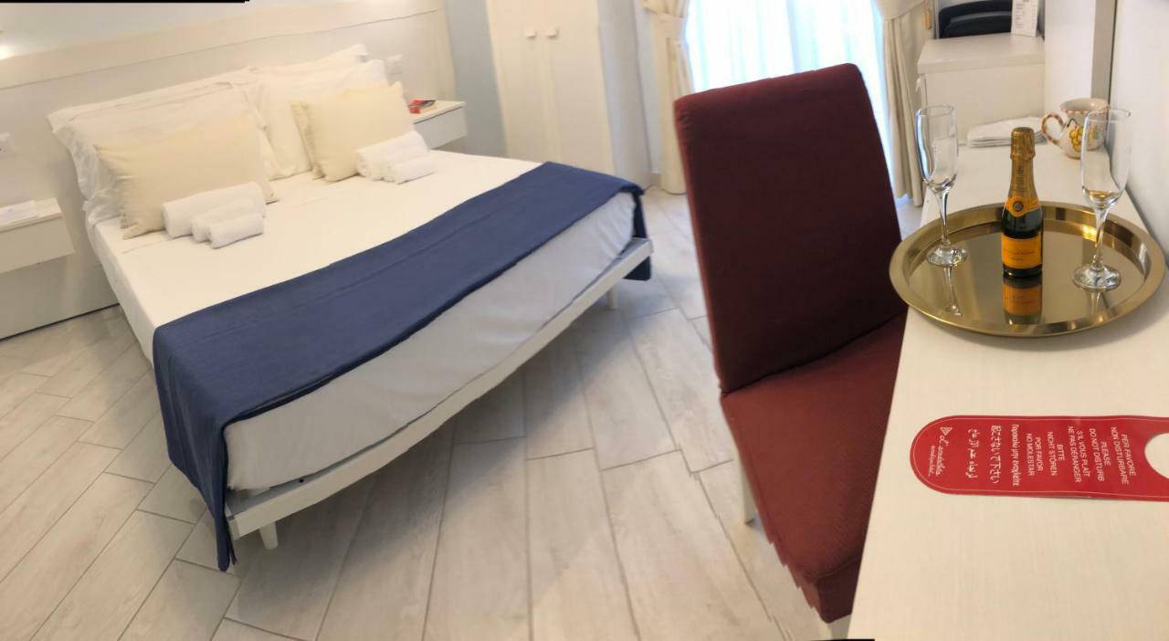 Maison Claudette Toledo Наполи Екстериор снимка